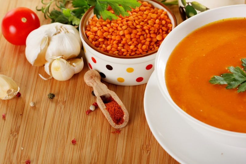 Zuppa di Lenticchie Rosse con Succo di Limone