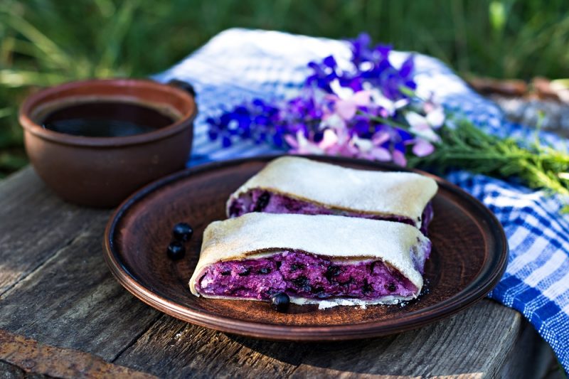 STRUDEL DI MIRTILLI E RICOTTA