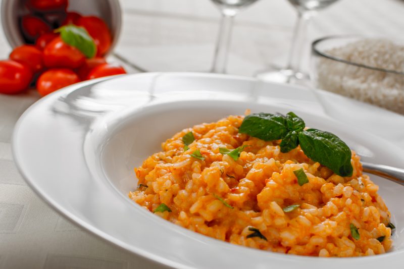 RISOTTO AL POMODORO ROSSO CON BASILICO