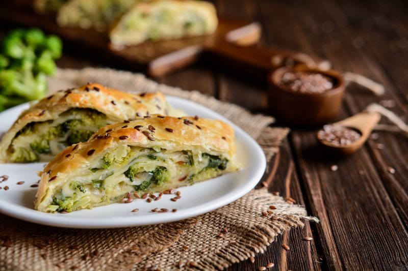 STRUDEL DI BROCCOLI E FORMAGGIO